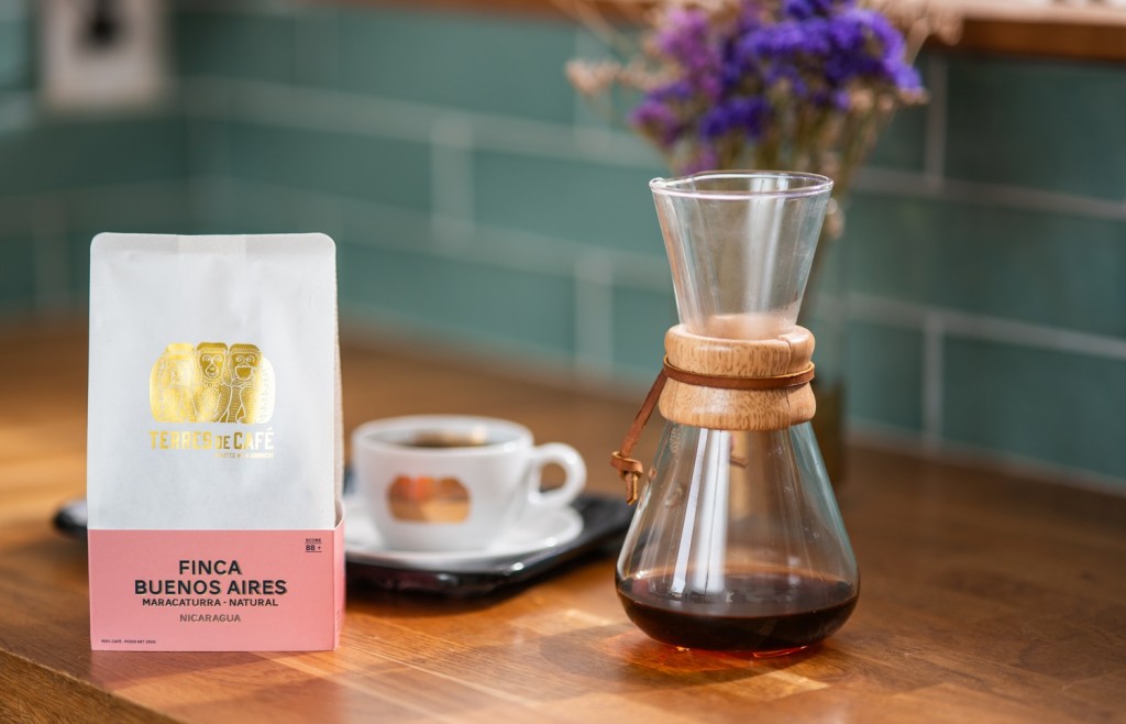Equipment for slow coffee methods